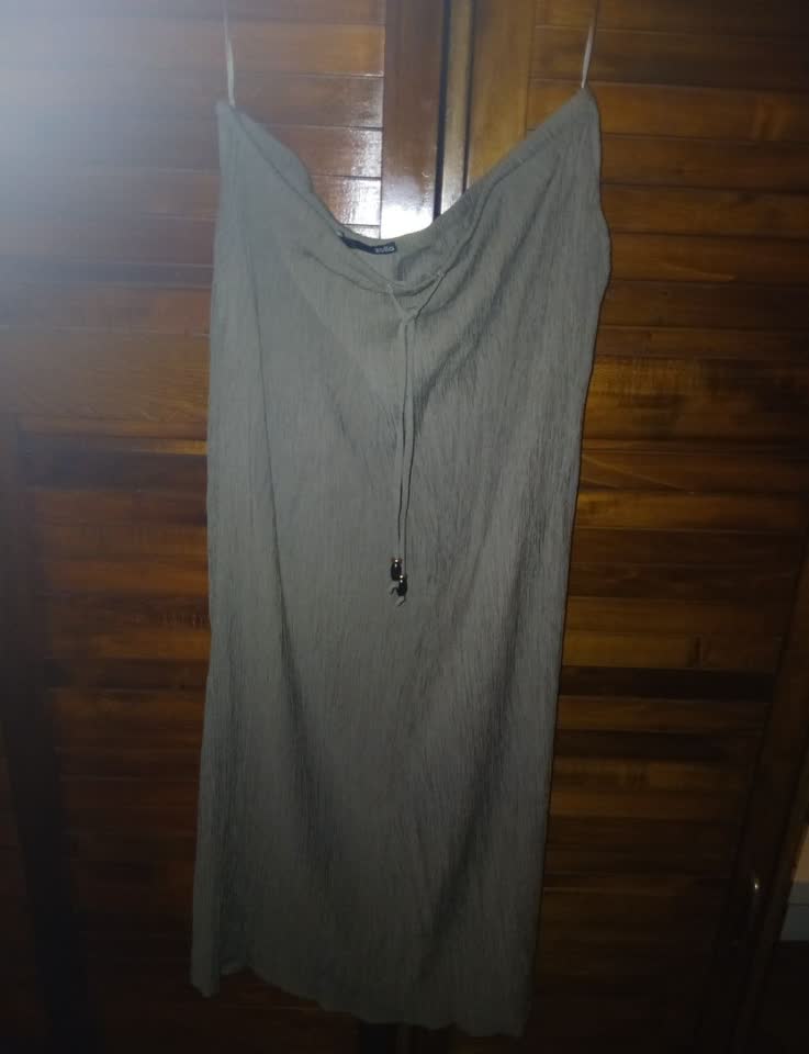 Zolla suknja 48-50, nova