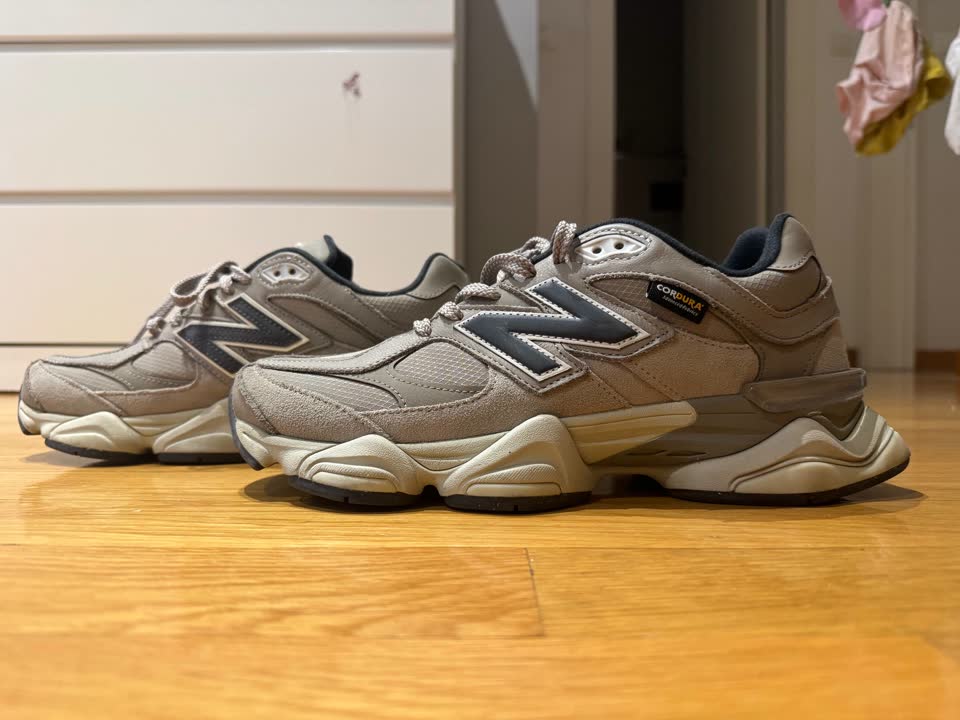 Prodajem New Balance 9060 43EU