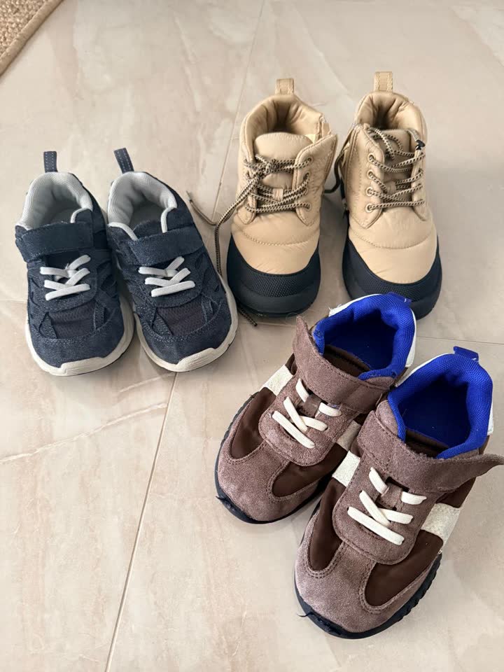 Zara obuća, broj 28