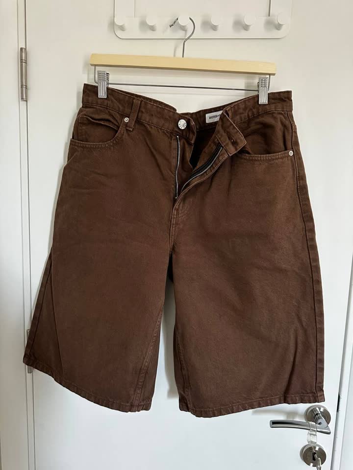 Длинные джинсовые шорты Bershka, eur40