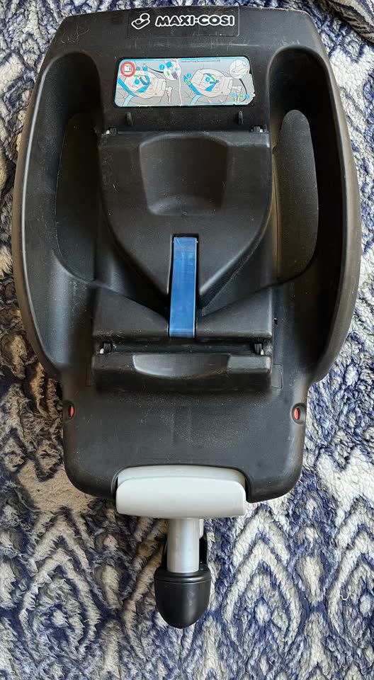 Auto-sedište Maxi-Cosi CabrioFix i baza EasyBase 2