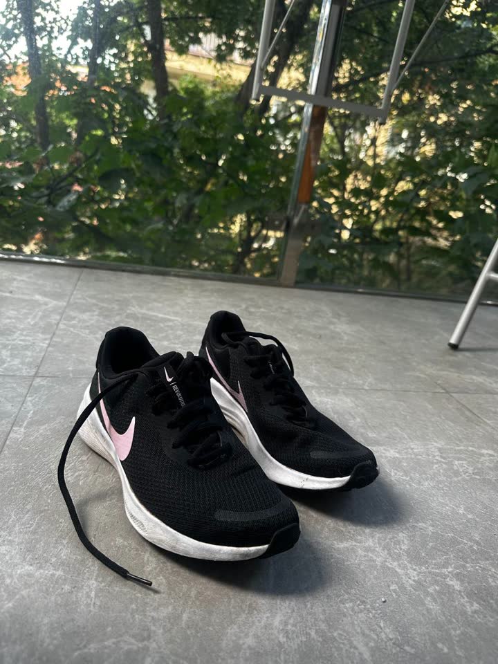 NIKE кроссовки