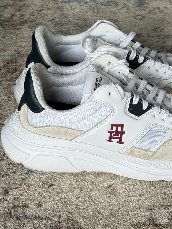 Tommy Hilfiger patike - broj 44