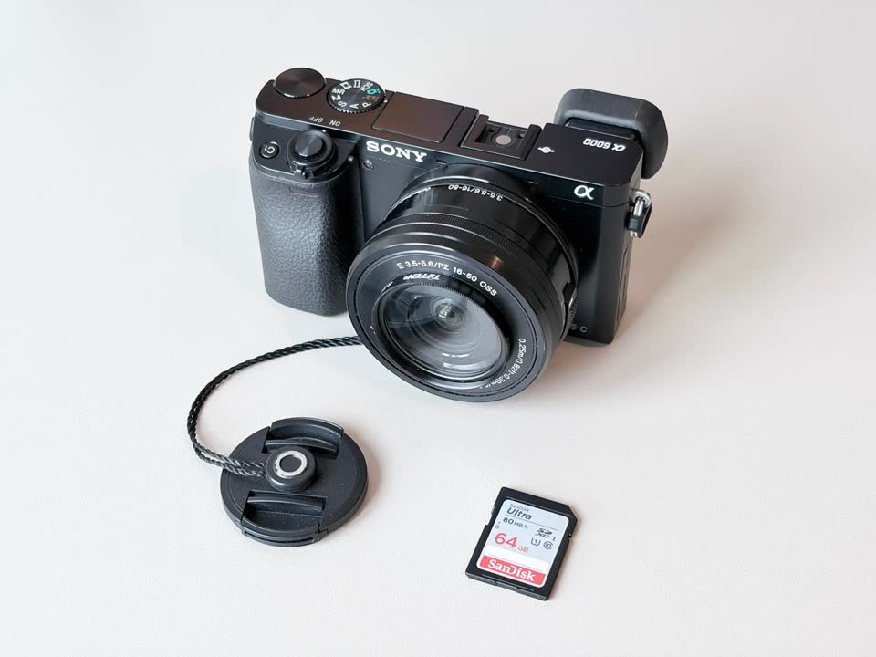 Kamera Sony a6000