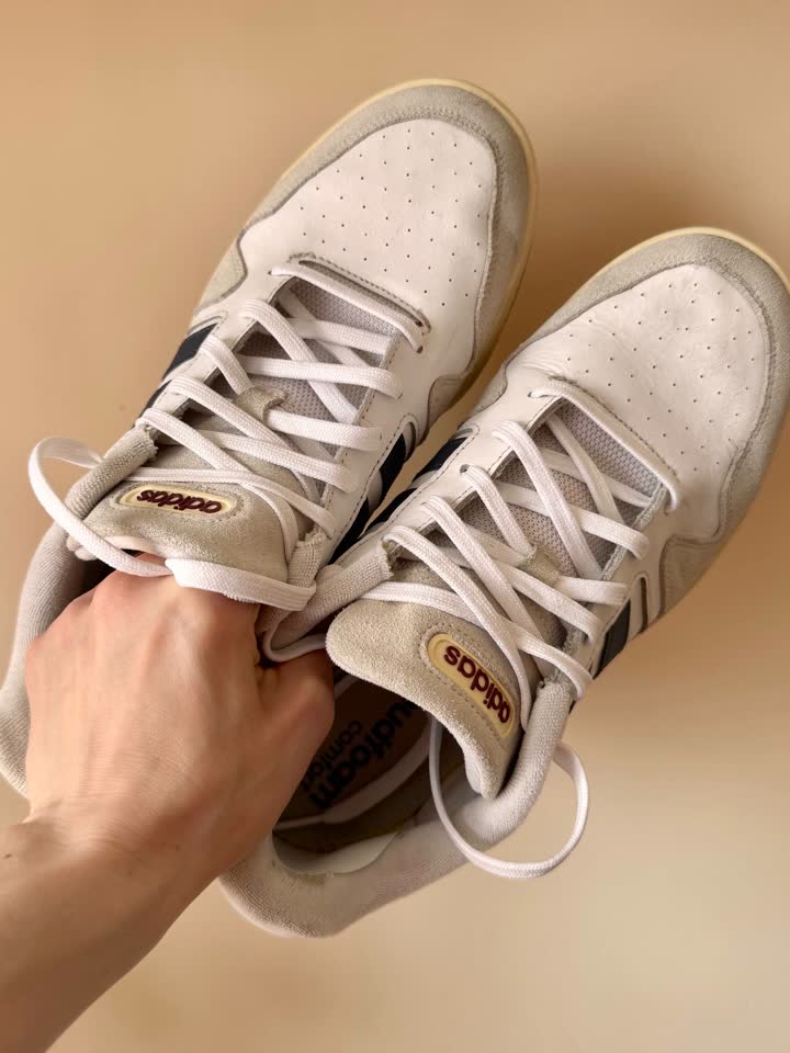 Patike Adidas, broj 44