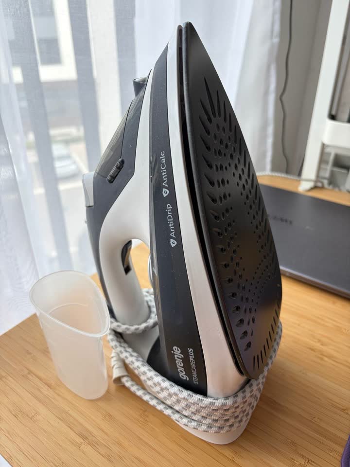 Prodajem peglu Gorenje