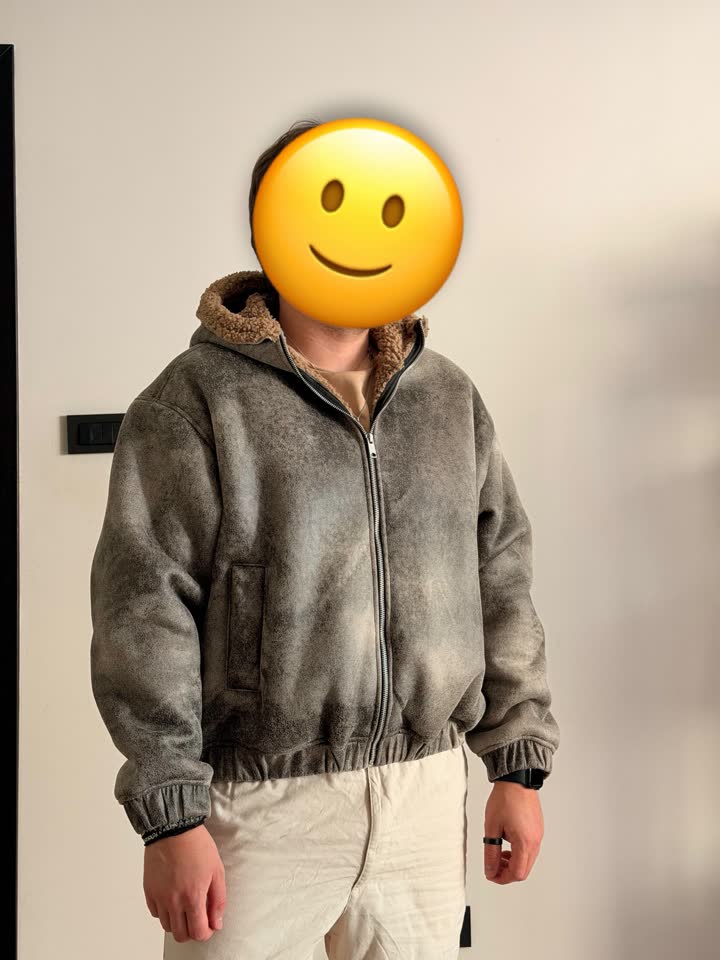 Продам мужскую куртку Pull&Bear