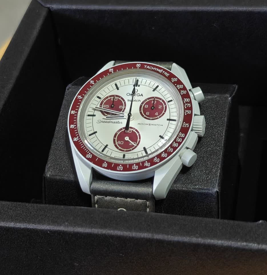 Omega × Swatch MoonSwatch Mission to Pluto