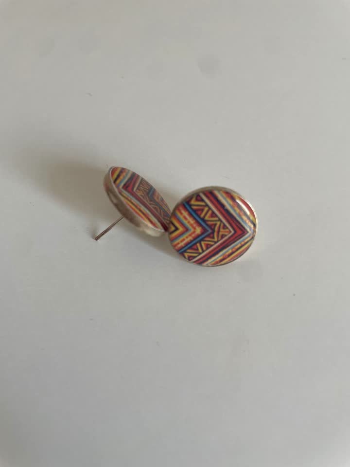 Сережки маленькие разноцветные