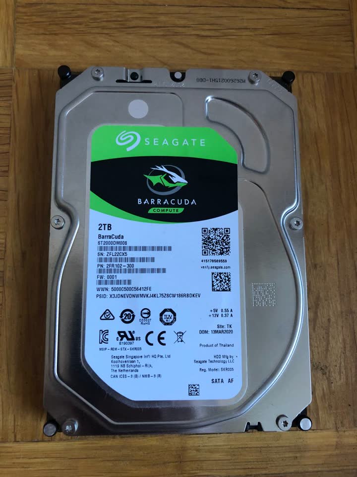 Prodajem hard disk HDD Seagate Barracuda 2TB 3.5 ST2000DM008