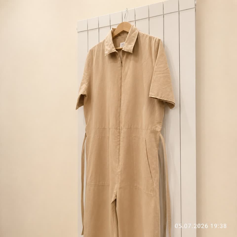 Стильный комбинезон COS из 100% льна