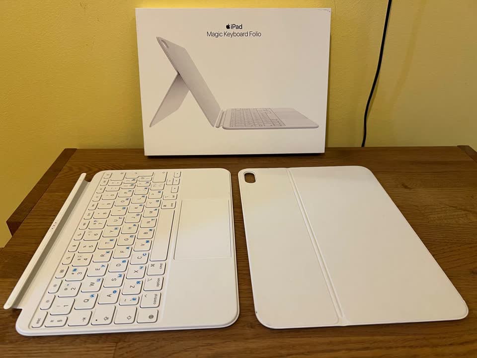 Magic Keyboard Folio for iPad 10