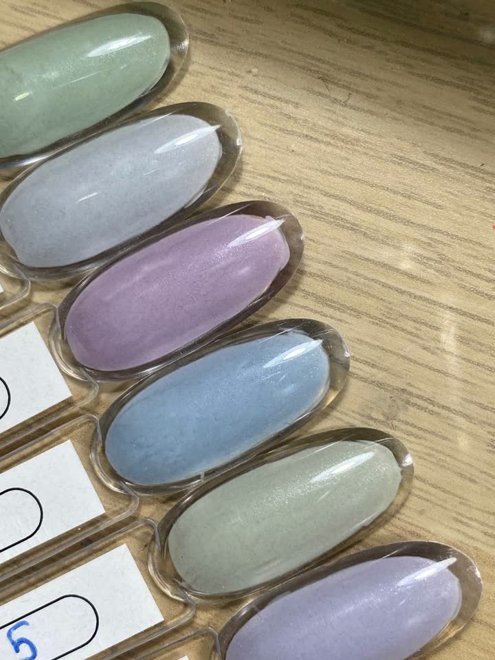 Gel lakovi Louis Philippe