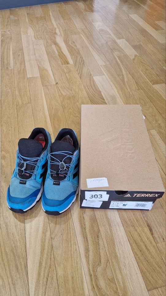 Синие кроссовки для хайкинга Adidas Terrex 37 1/3
