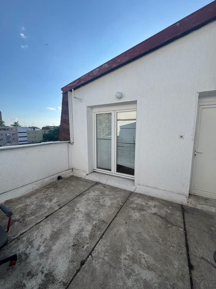 Izdaje se stan u Zemunu, 47 m² sa terasom