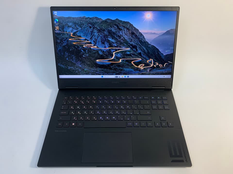 HP OMEN 16 (16-wf0030ci) i7-13700HX 4070 8GB 32GB DDR5 1TB