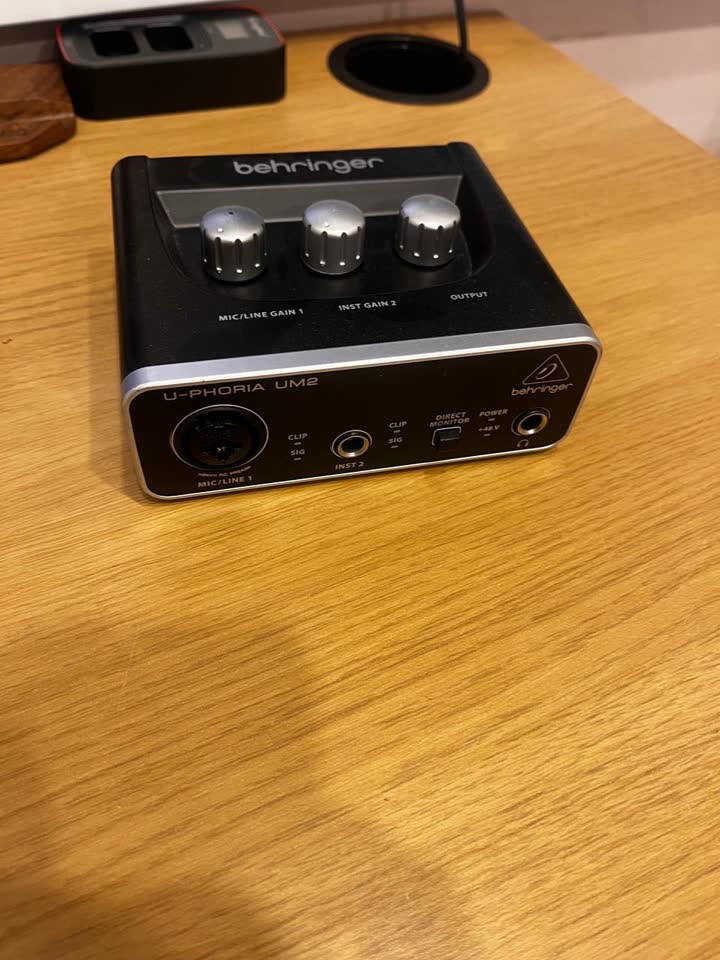 Аудио карта Behringer u-phorua um 2