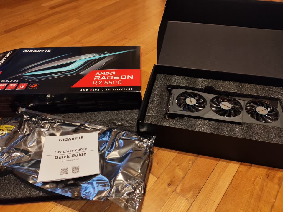 Prodajem grafičku kartu Gigabyte Radeon RX 6600 EAGLE 8GB