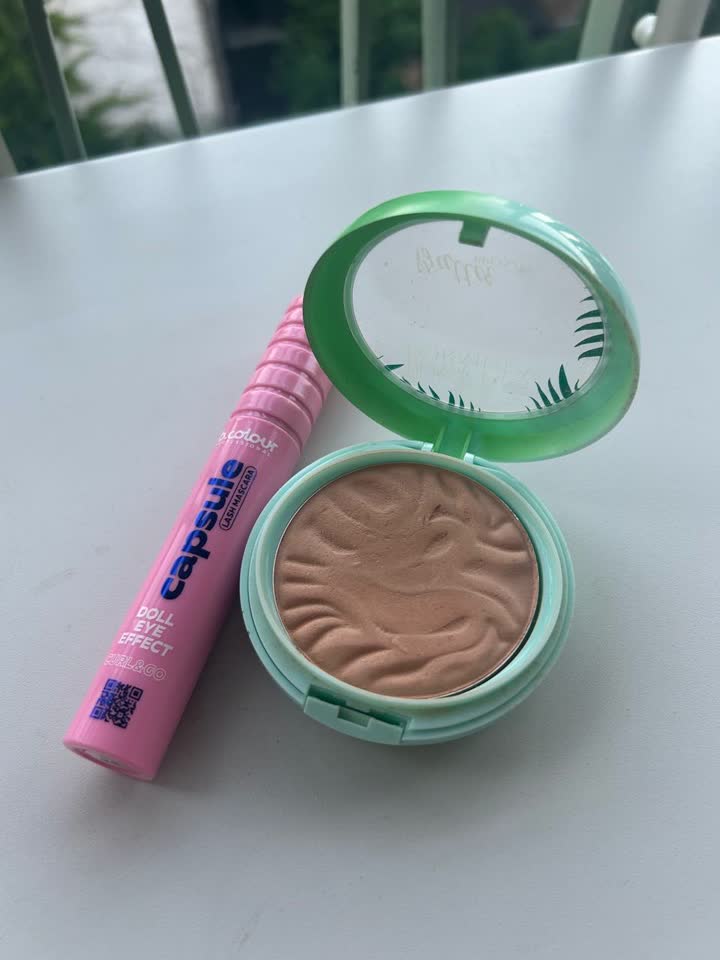 Тушь B.colour Capsule и бронзер Physicians Formula