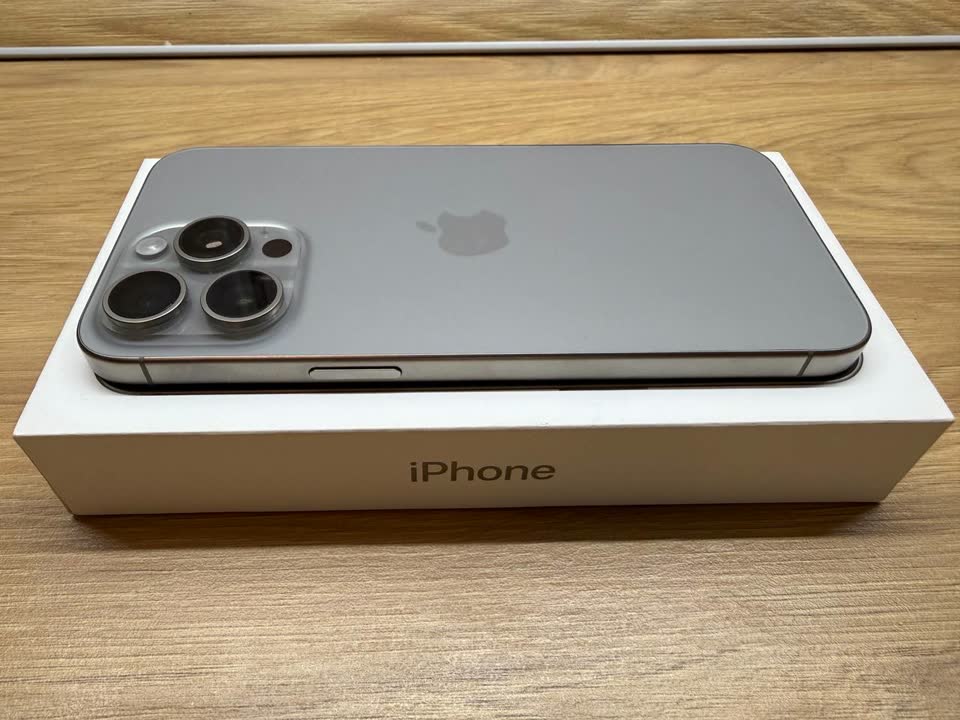 iPhone 15 pro max 256 gb