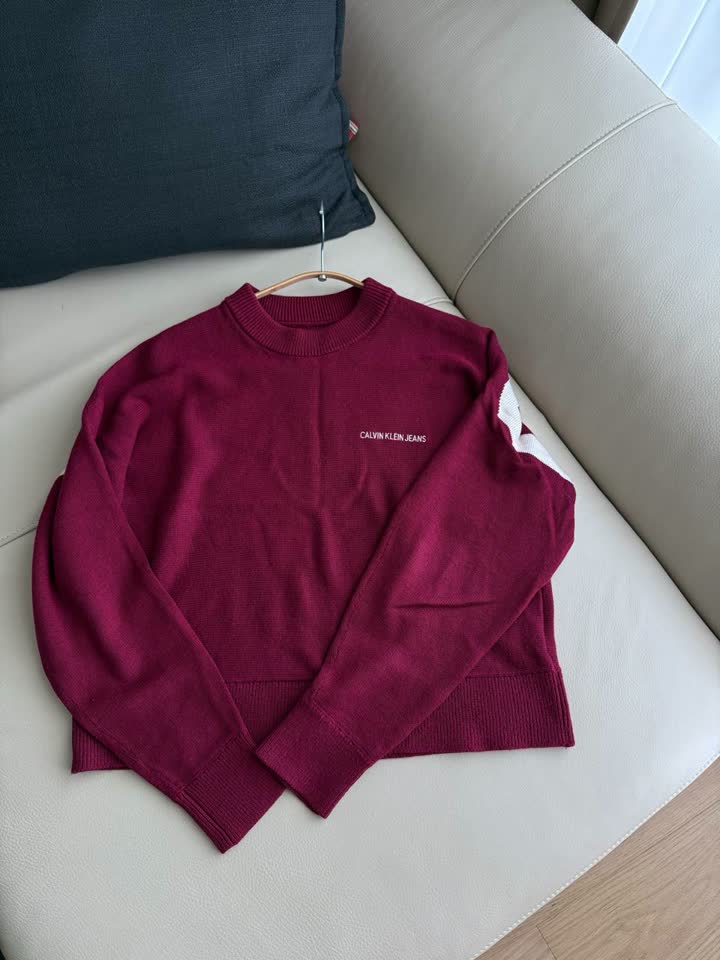 Женский свитер Calvin Klein