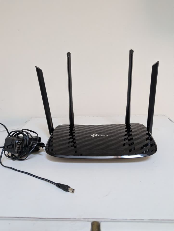 Router tp-link Archer C6.