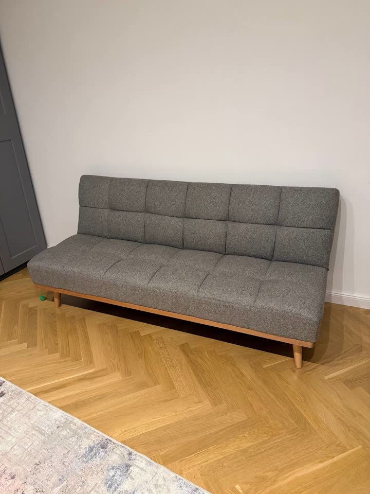 Kauč NEJEDE iz Jysk