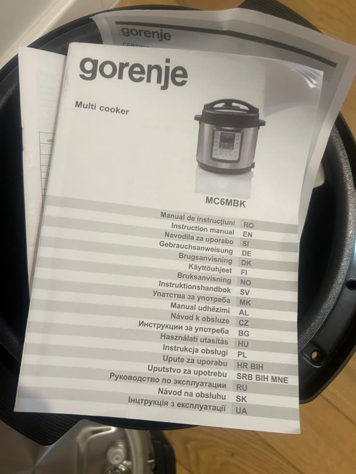 Multivarka Gorenje MC6MBK