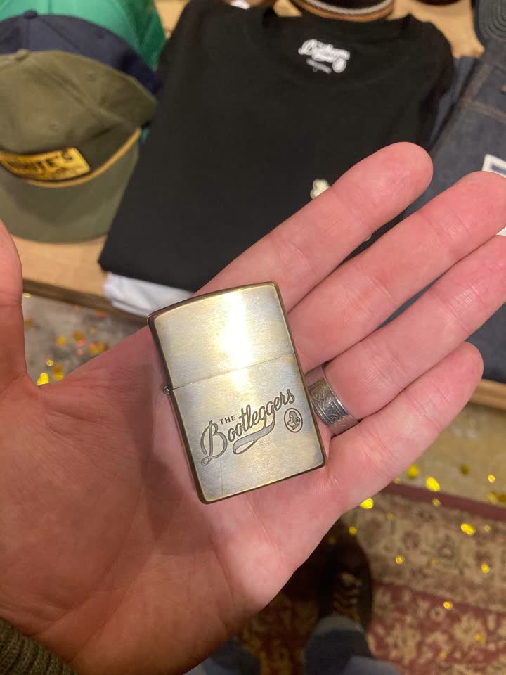 Утеряна именная Zippo в районе отеля «Москва»
