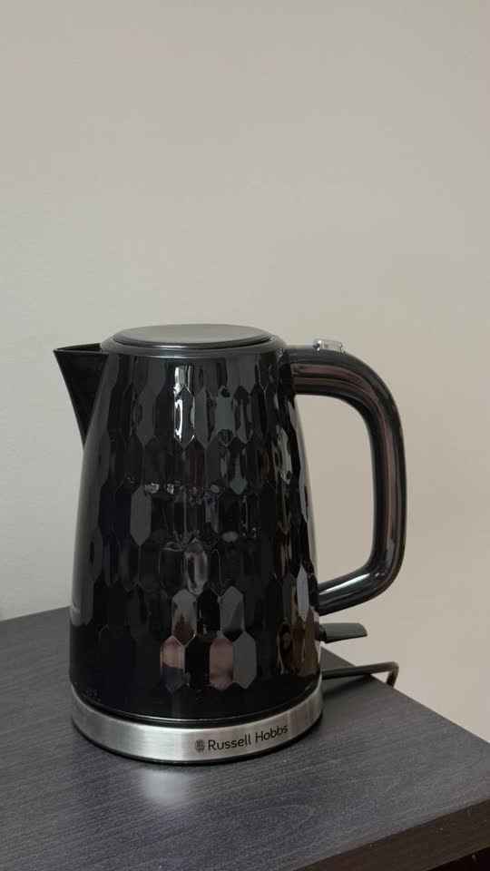 Električni čajnik Russel Hobbs Honeycomb