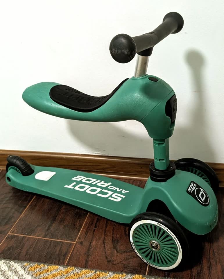 Prodajem dečji skutera-bicikl 2u1 Scoot&Ride Highwaykick 1