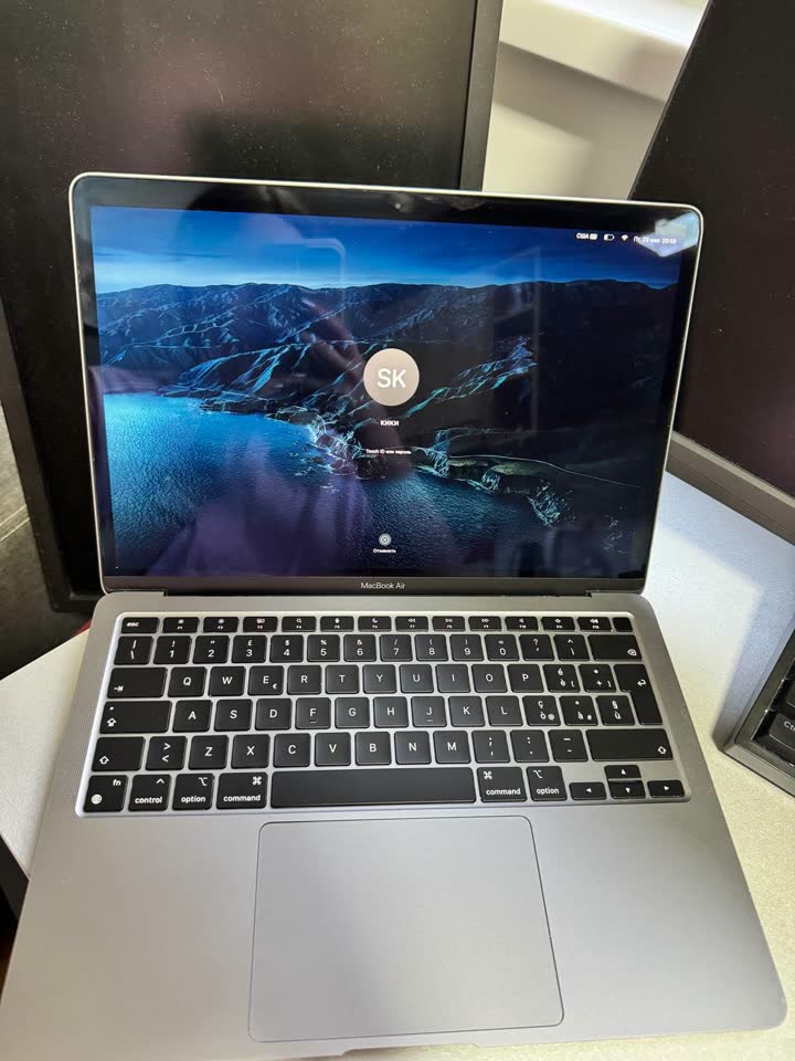 Prodaje se Macbook Air M1