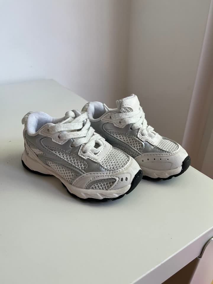 Dečje patike Zara Mesh Trainers, veličina 22