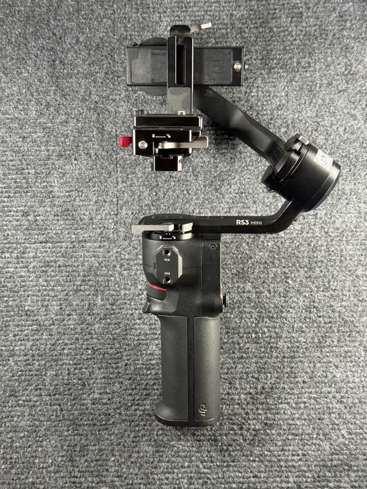 DJI RS 3 Mini — на запчасти / под ремонт