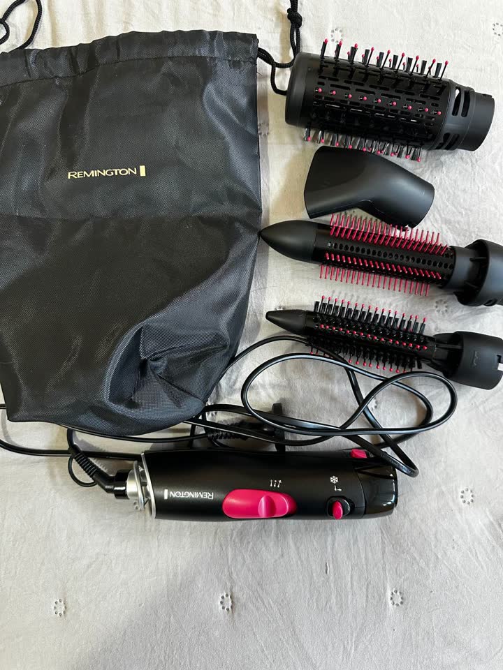Новый фен-стайлер Remington с насадками