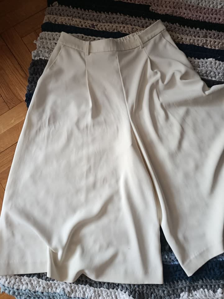 Ženske kulote Uniqlo XL za L