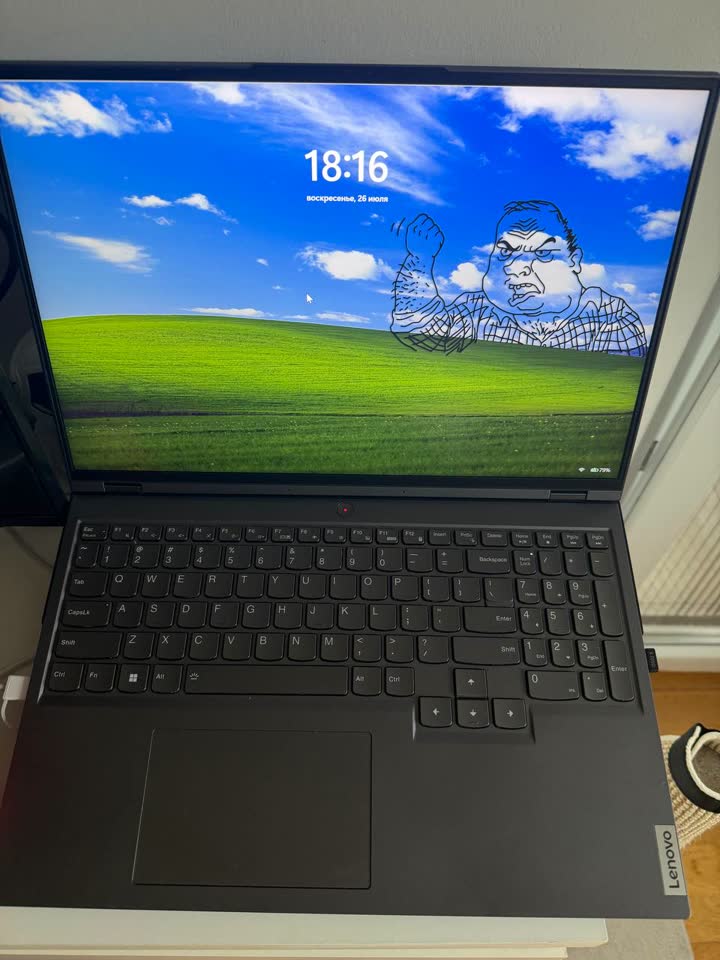 Prodajem laptop sa dobrom grafičkom karticom