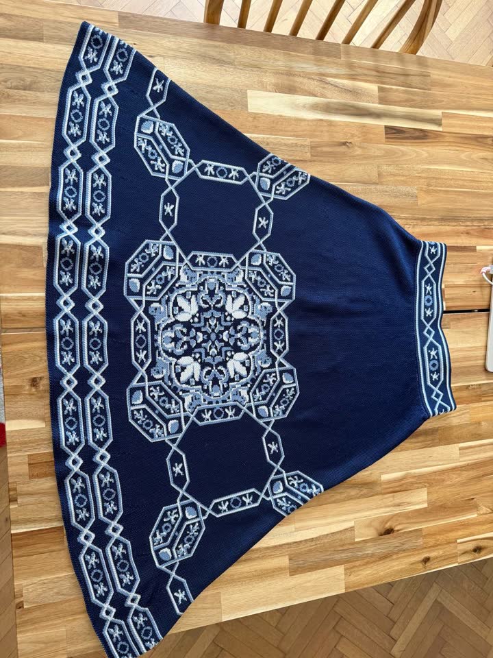 Продаю юбку Maje (оригинал)