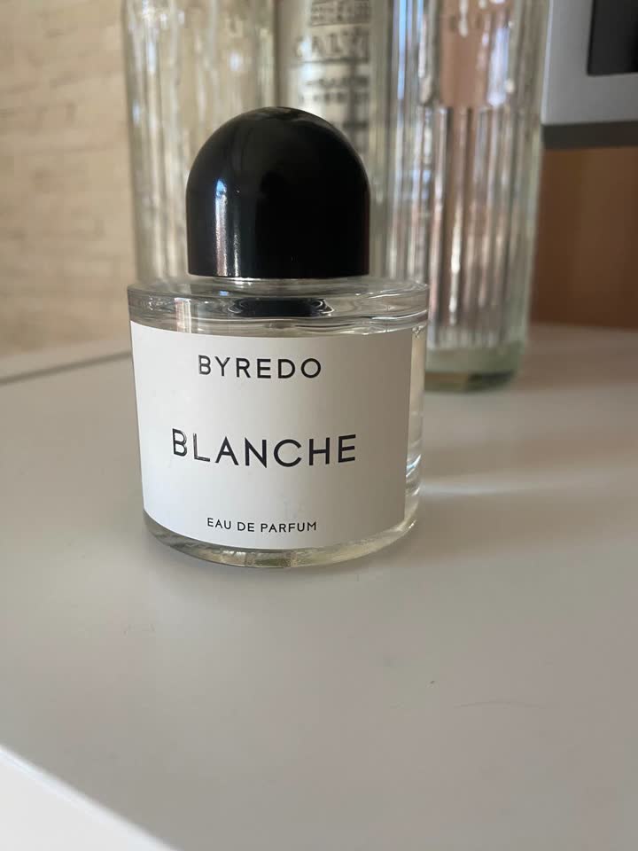 Prodajem parfem Byredo Blanche 50 ml