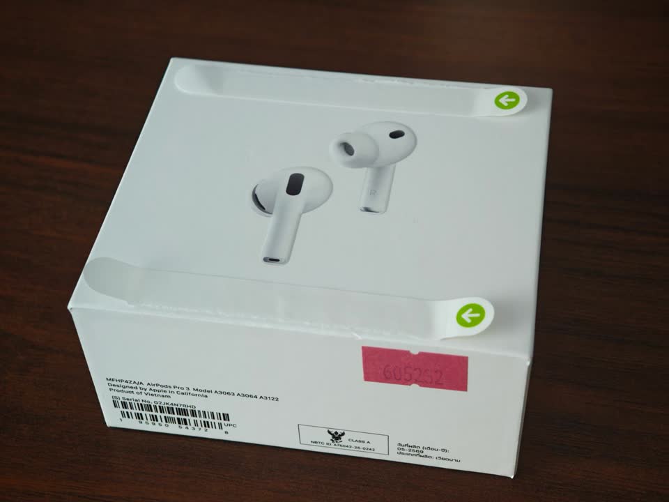 Продам AirPods Pro 3
