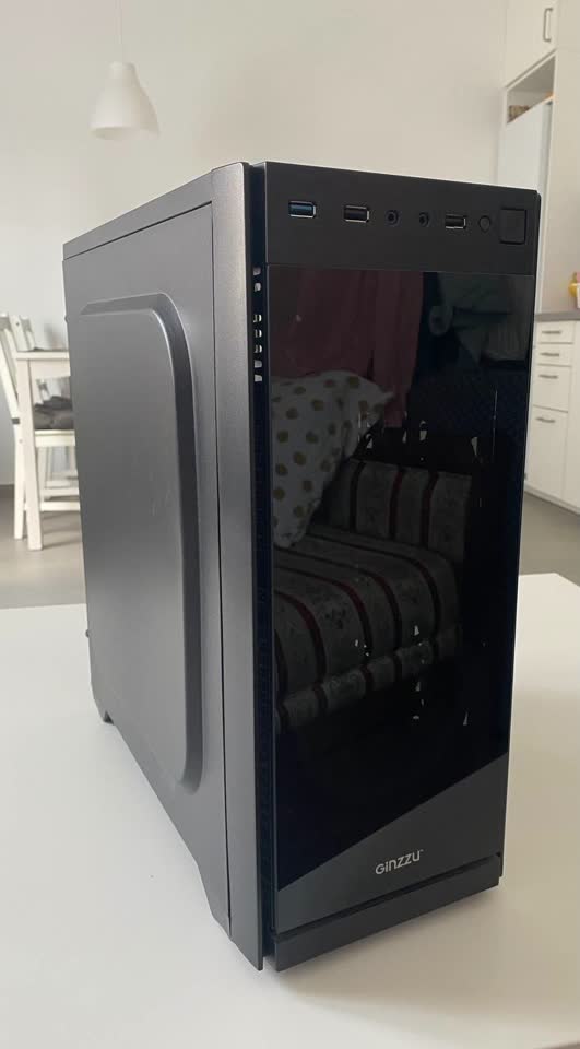 Продам игровой корпус Ginzzu с RGB-подсветкой