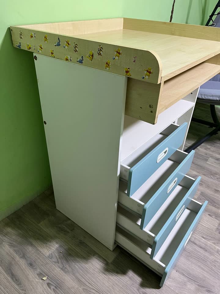 Комод IKEA STUBA с накладкой для пеленания