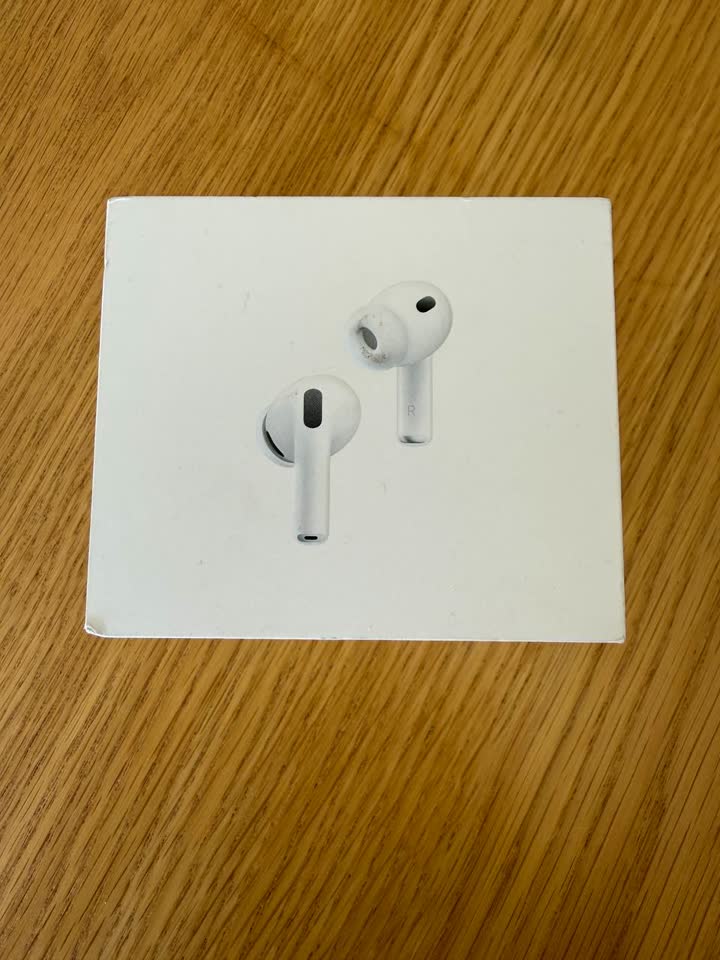 Продаю AirPods Pro 3. Новые запечатанные