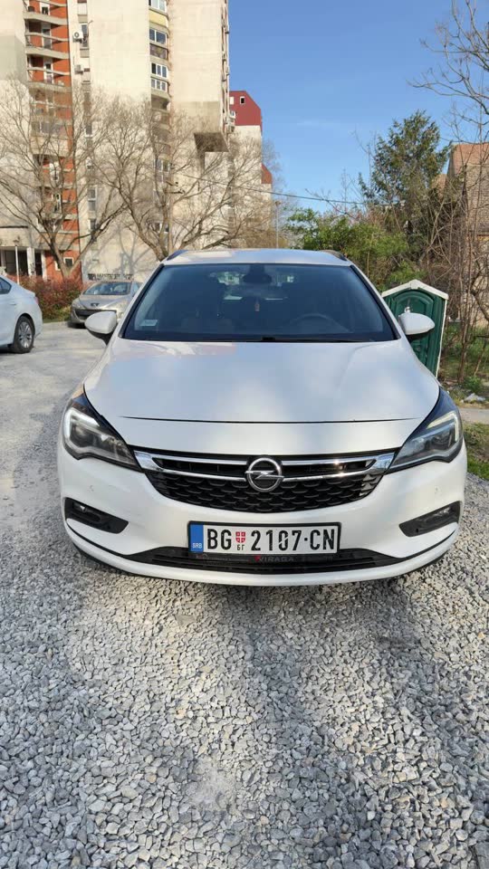 Opel Astra K 1.6 дизель автомат, 2017