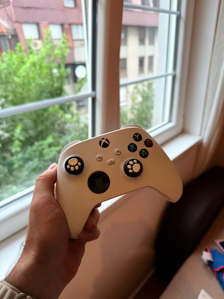Джойстик XBOX на батарейках