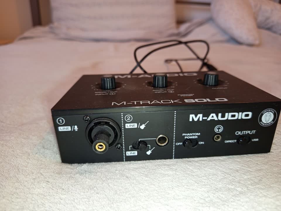 Продам аудио интерфейс M-Audio M-track Solo