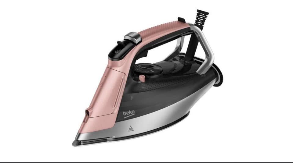 Prodajem parno peglo Beko SIM 8130R 3000W SoftGlide