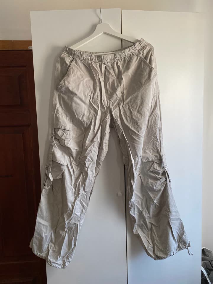Cargo pantalone Zara, veličina M, 500 RSD Beograd