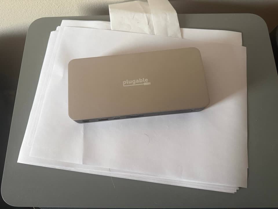 Продам док-станцию Plugable UD-4VPD