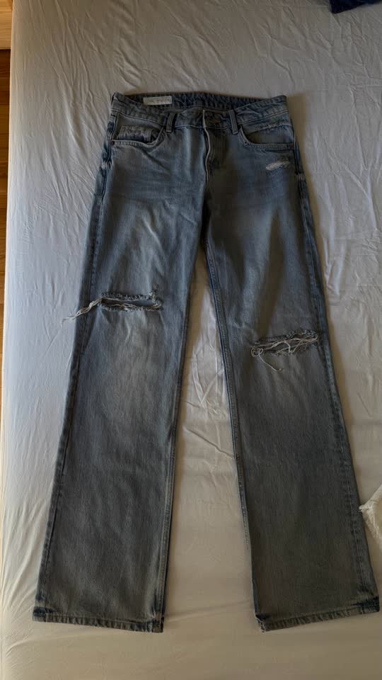 Продаю джинсы Zara новые без бирки, размер 38 eu